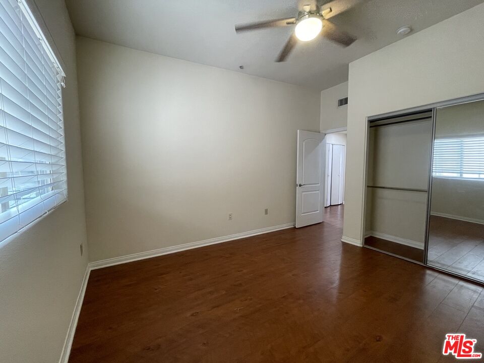 15024 Magnolia Blvd Unit: 105
