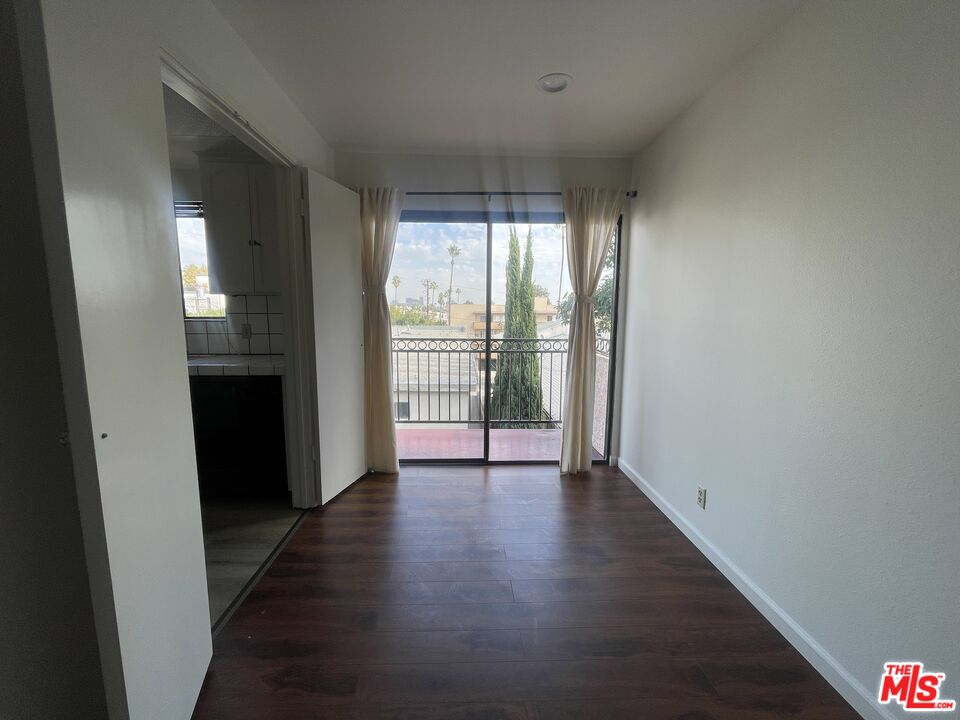 1338 N Sierra Bonita Ave Unit: 306