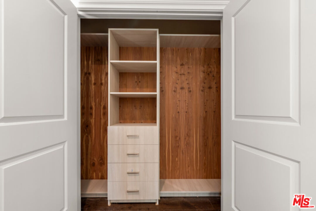 1825 Pandora Ave Unit: 101