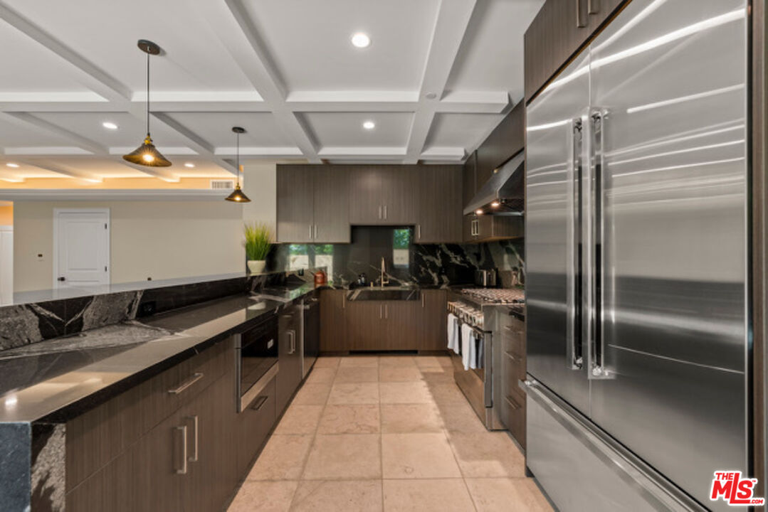 1825 Pandora Ave Unit: 101