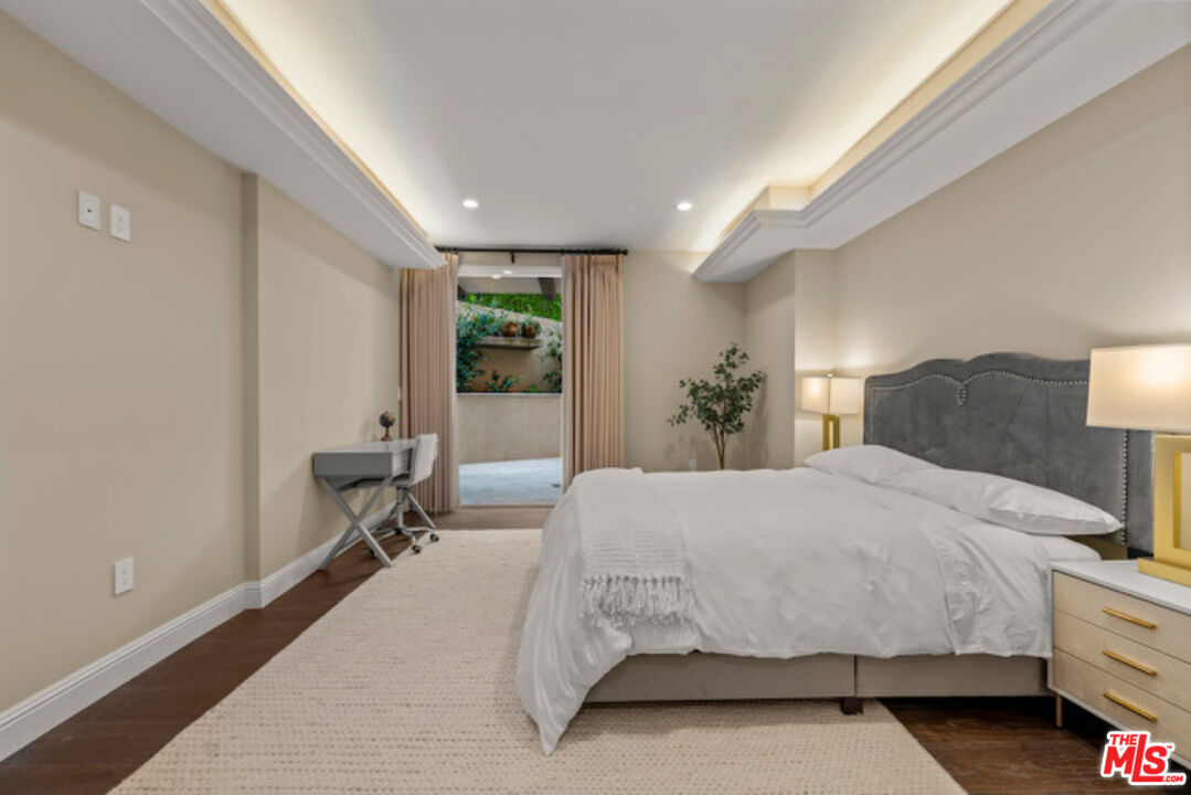 1825 Pandora Ave Unit: 101