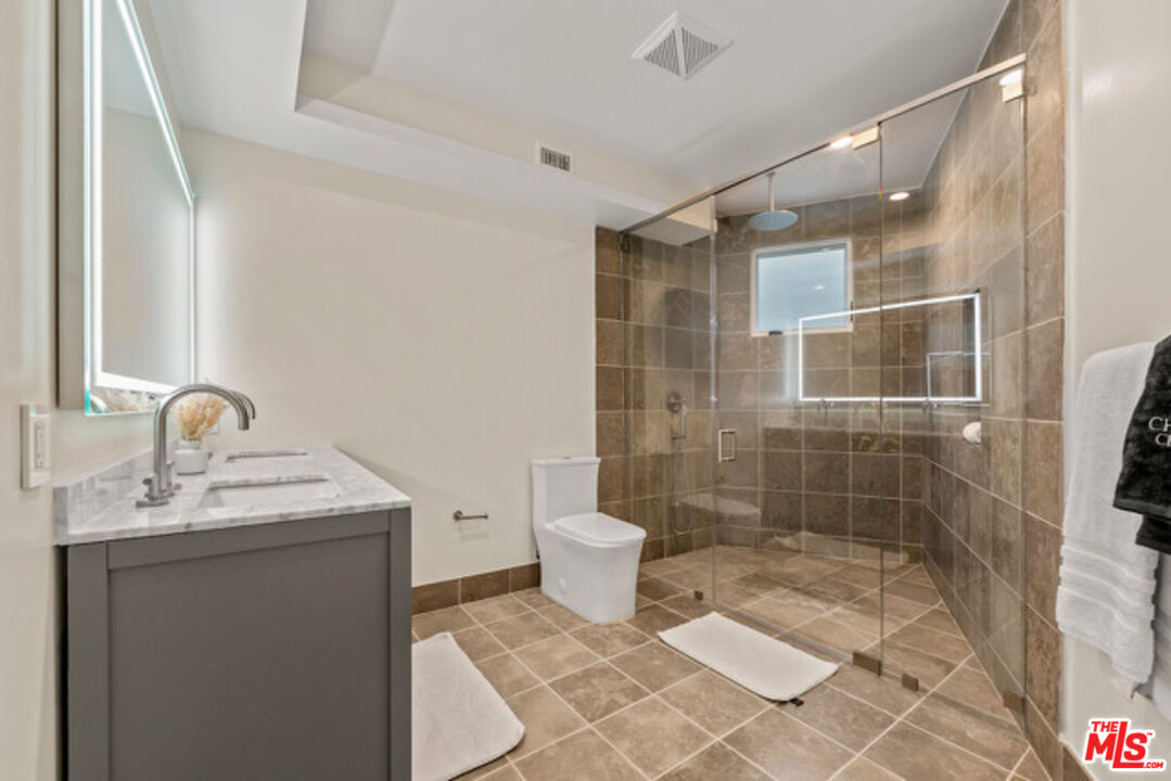 1825 Pandora Ave Unit: 101