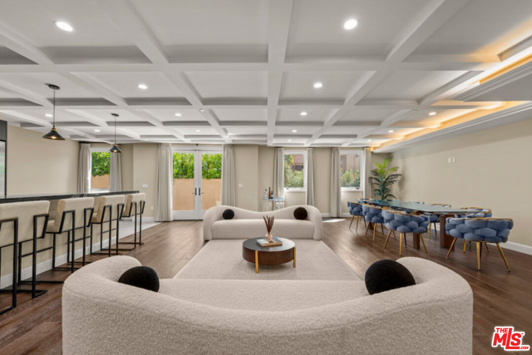 1825 Pandora Ave Unit: 101