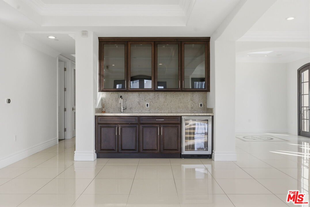 462 S Maple Dr Unit: PH