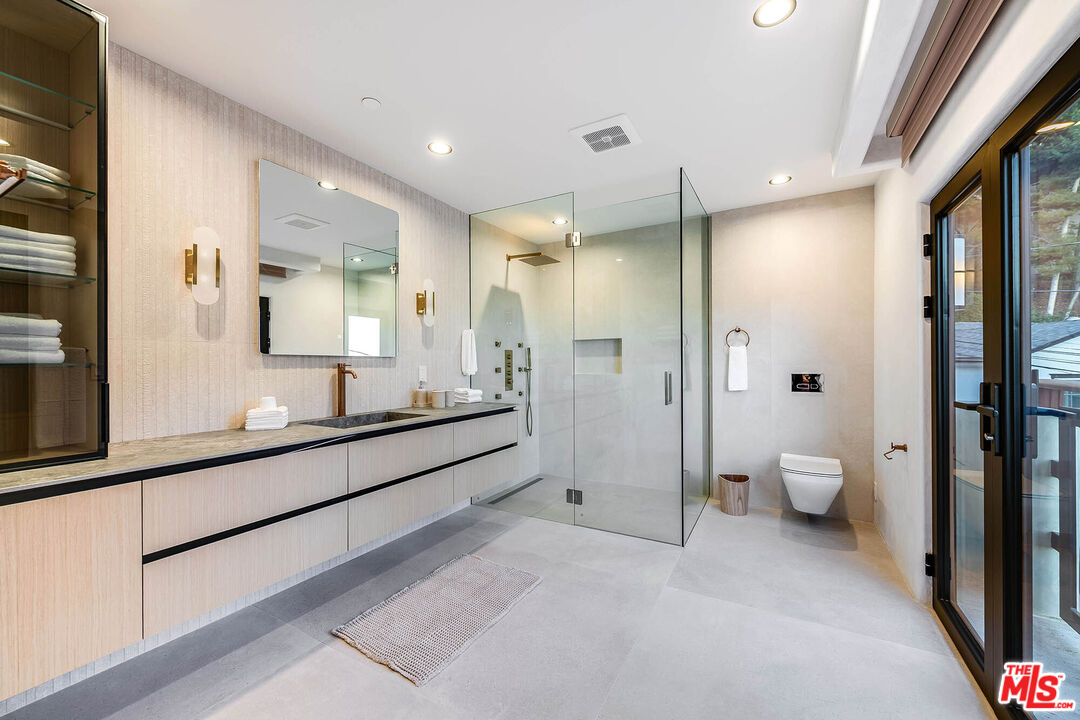 8721 Sunset Plaza Ter