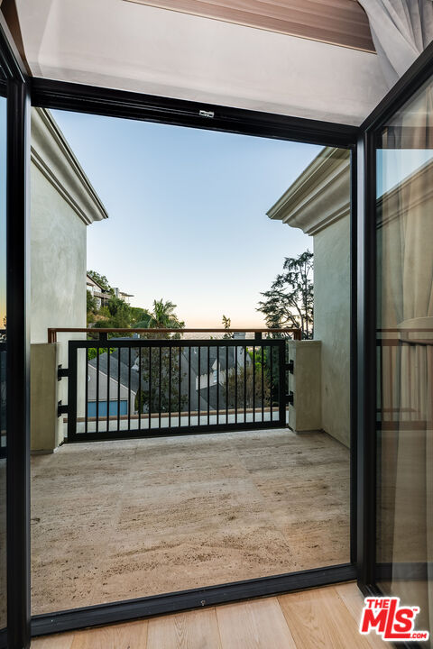 8721 Sunset Plaza Ter