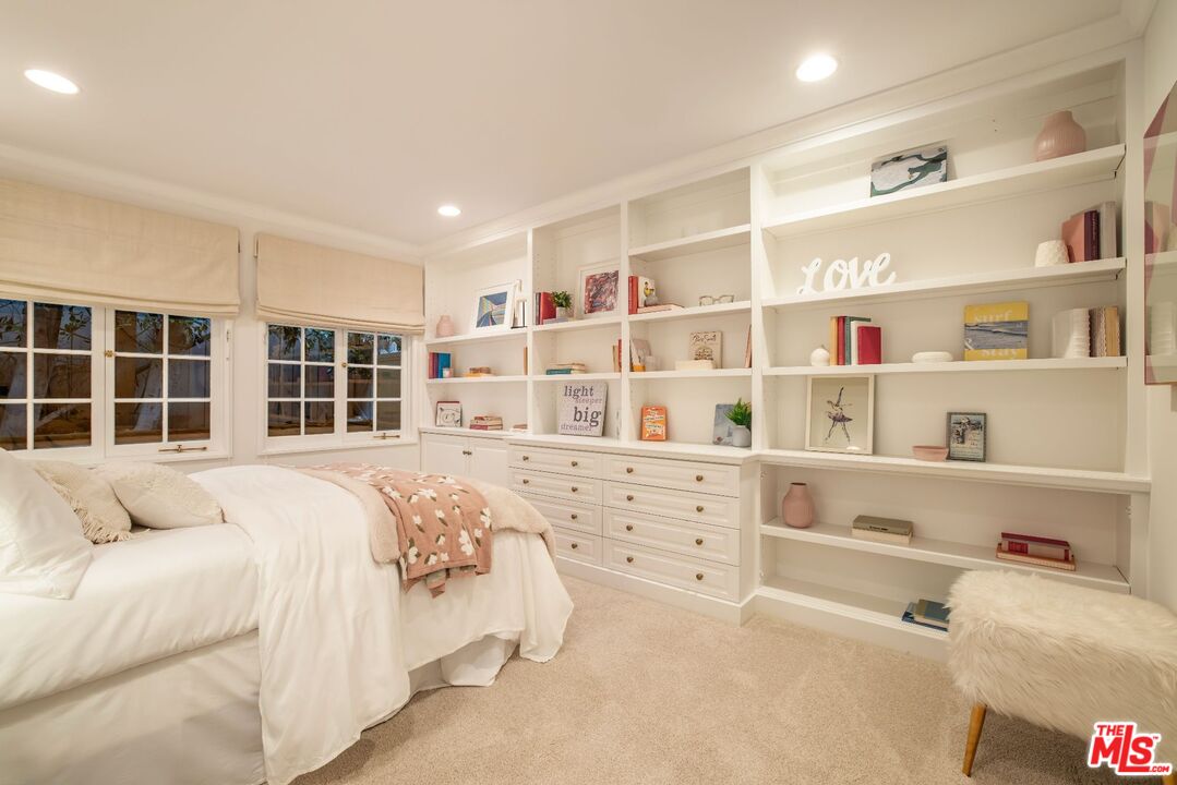 15550 Valley Vista Blvd