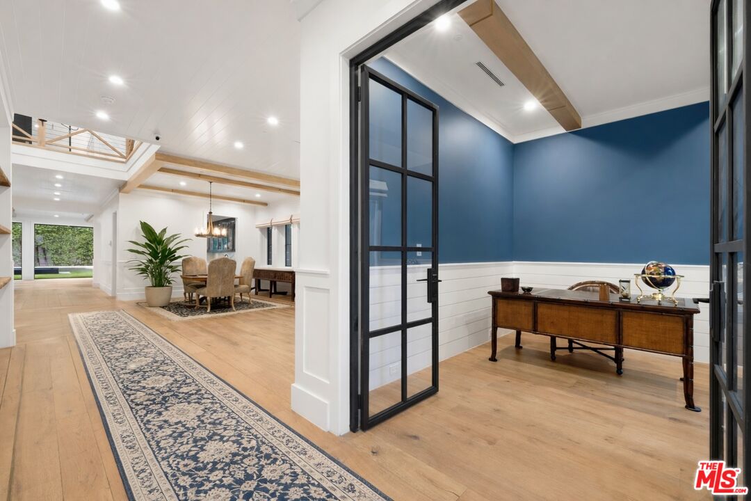 833 N Sierra Bonita Ave