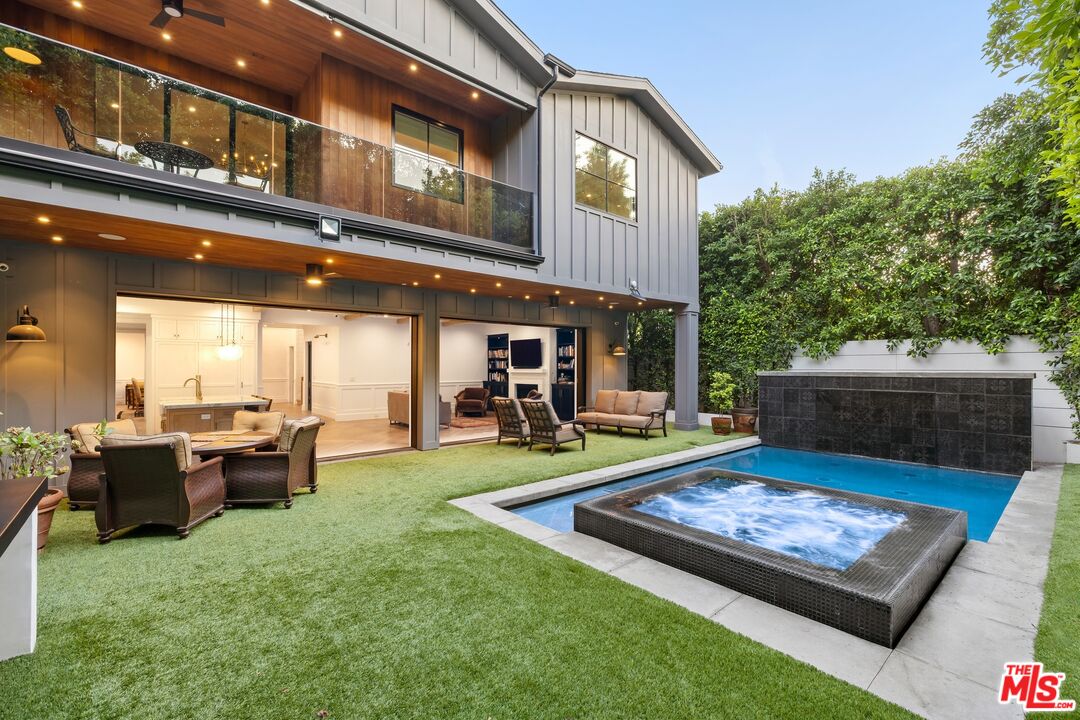 833 N Sierra Bonita Ave