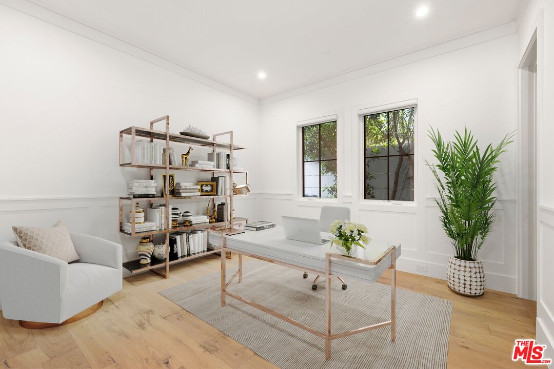 833 N Sierra Bonita Ave