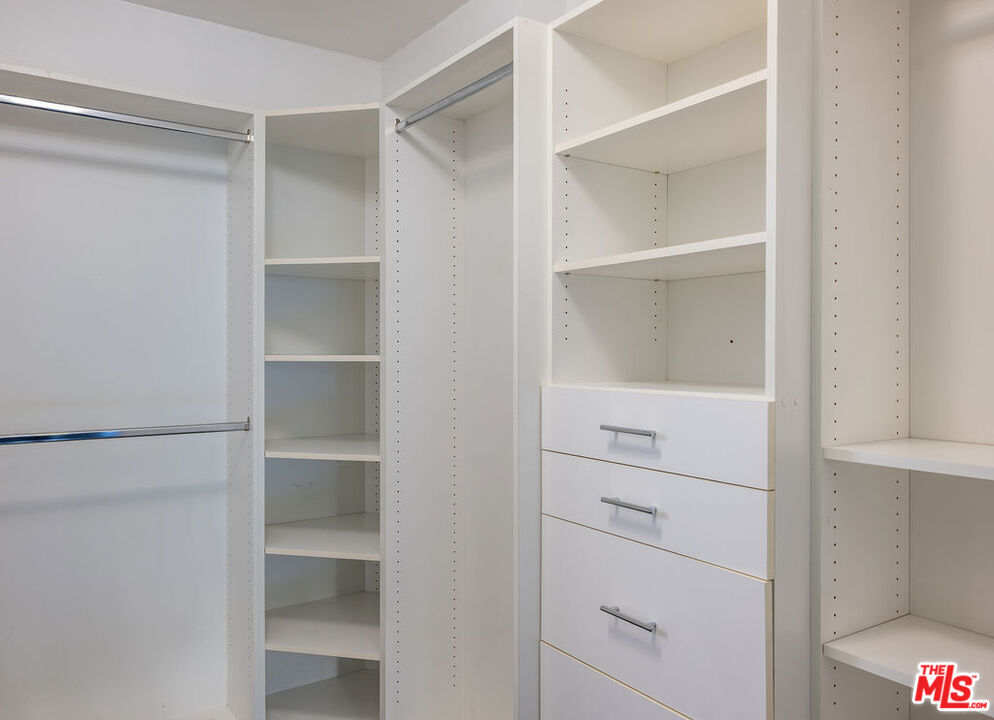 8787 Shoreham Dr Unit: 604