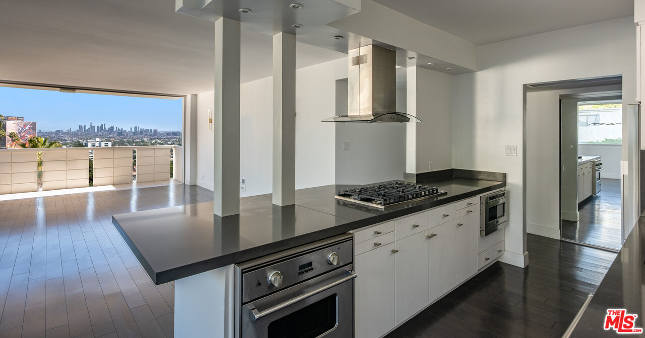 8787 Shoreham Dr Unit: 604