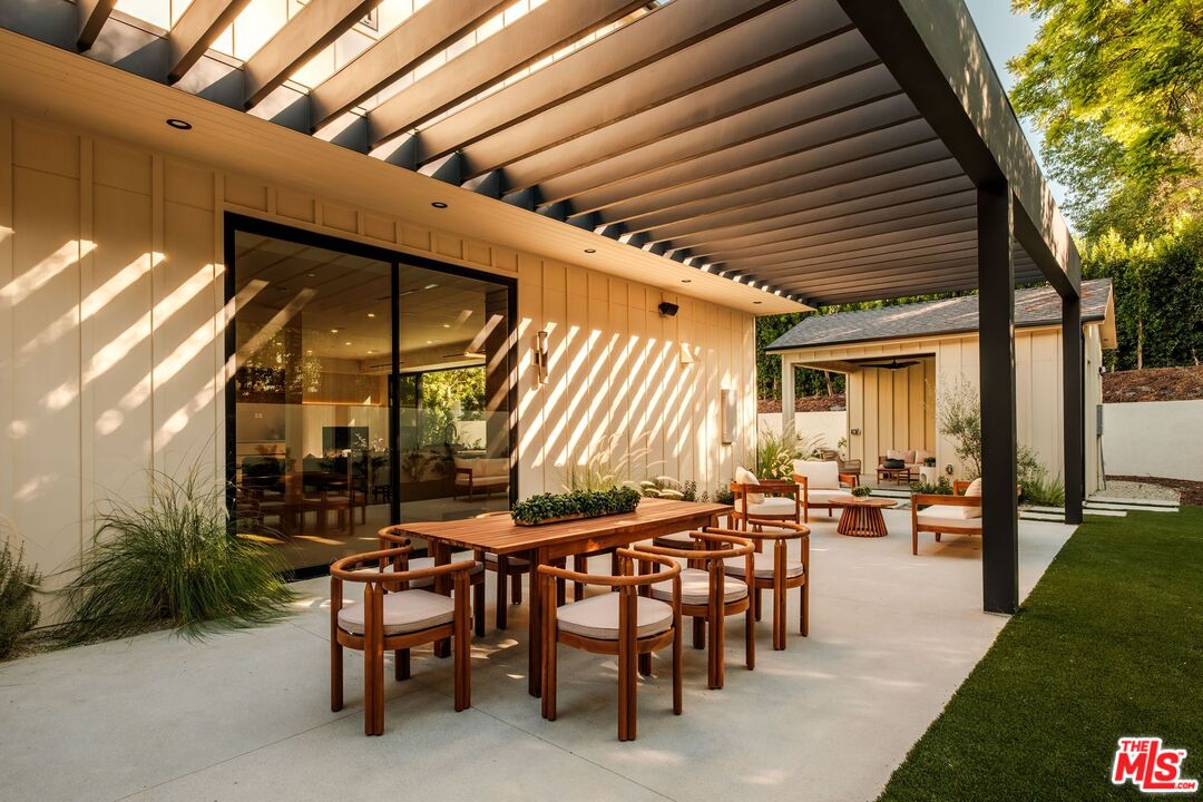 18100 Karen Dr