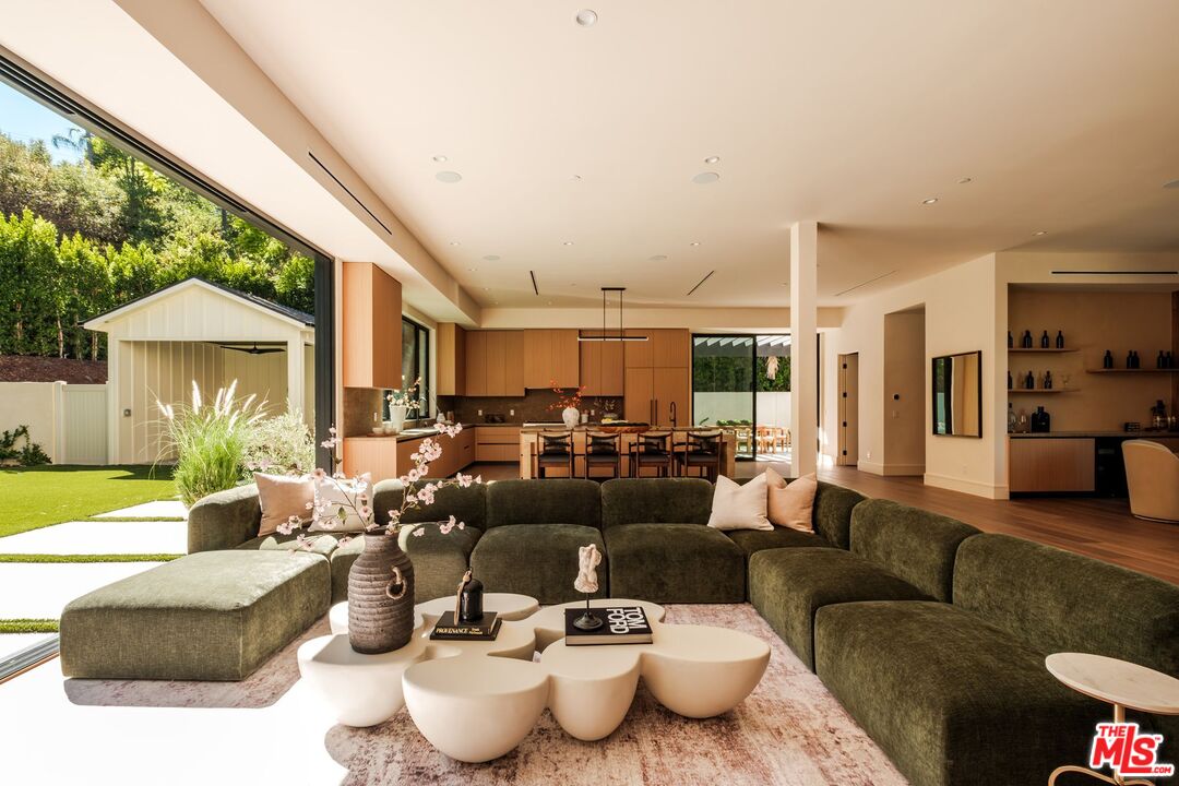 18100 Karen Dr