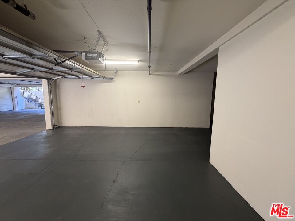 15024 Magnolia Blvd Unit: 101