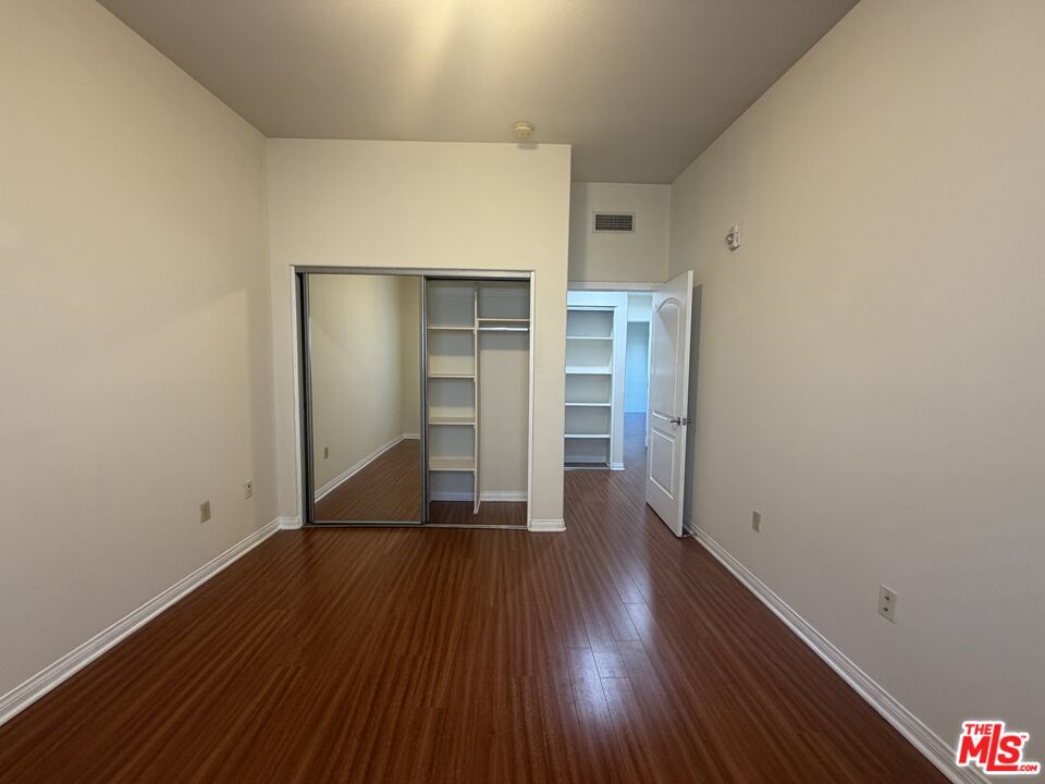 15024 Magnolia Blvd Unit: 101