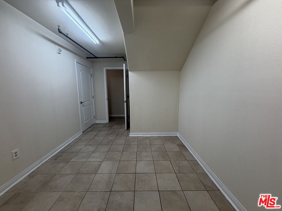 15024 Magnolia Blvd Unit: 101