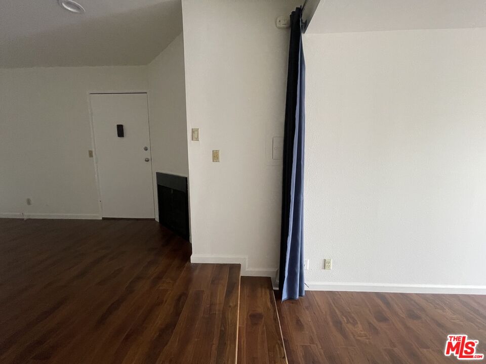 1338 N Sierra Bonita Ave Unit: 306