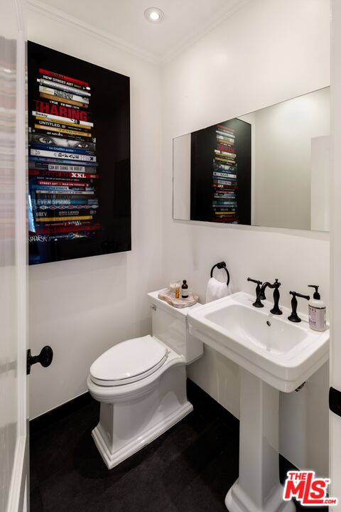 9249 Burton Way Unit: 501