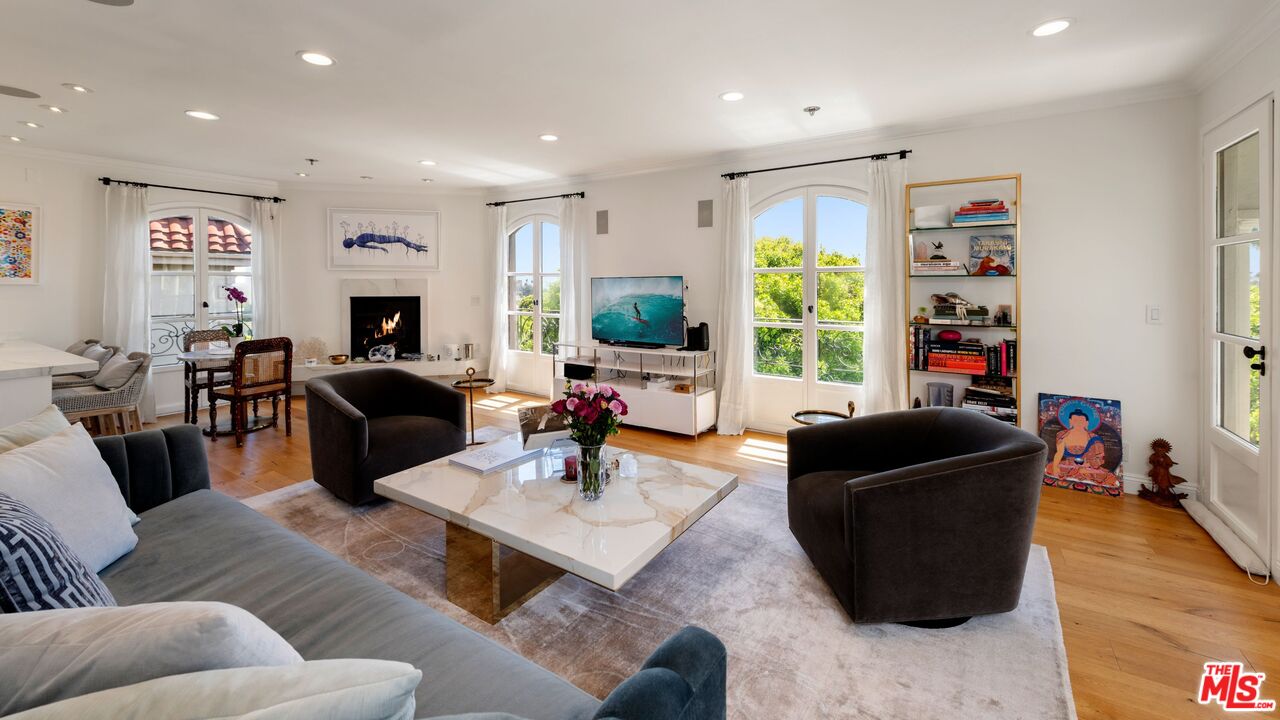 9249 Burton Way Unit: 501