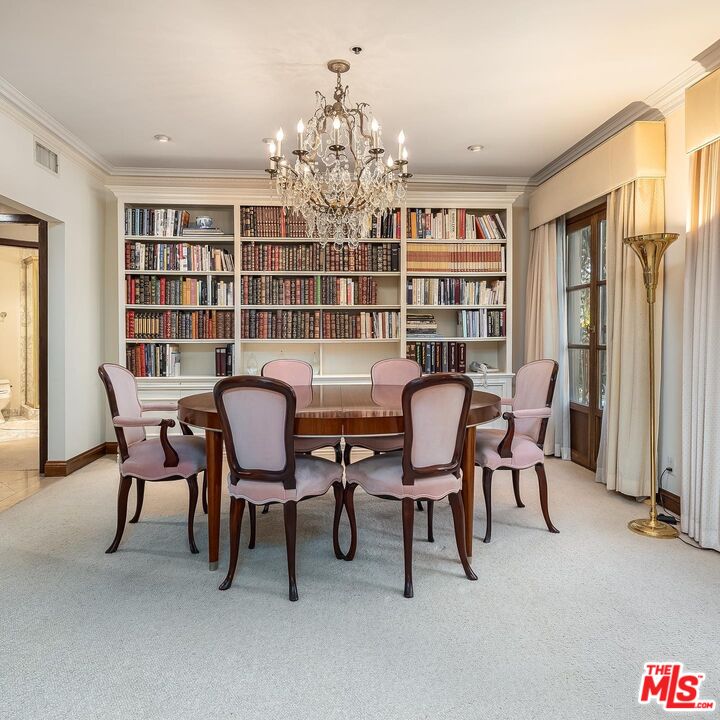 425 N Maple Dr Unit: 206