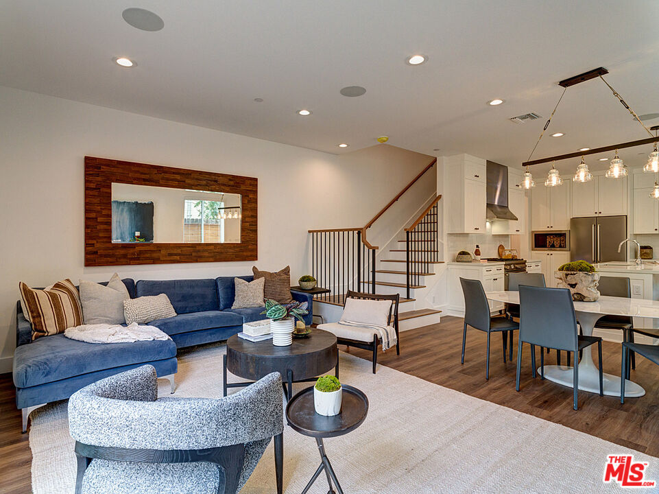 1278 Meadowbrook Ave