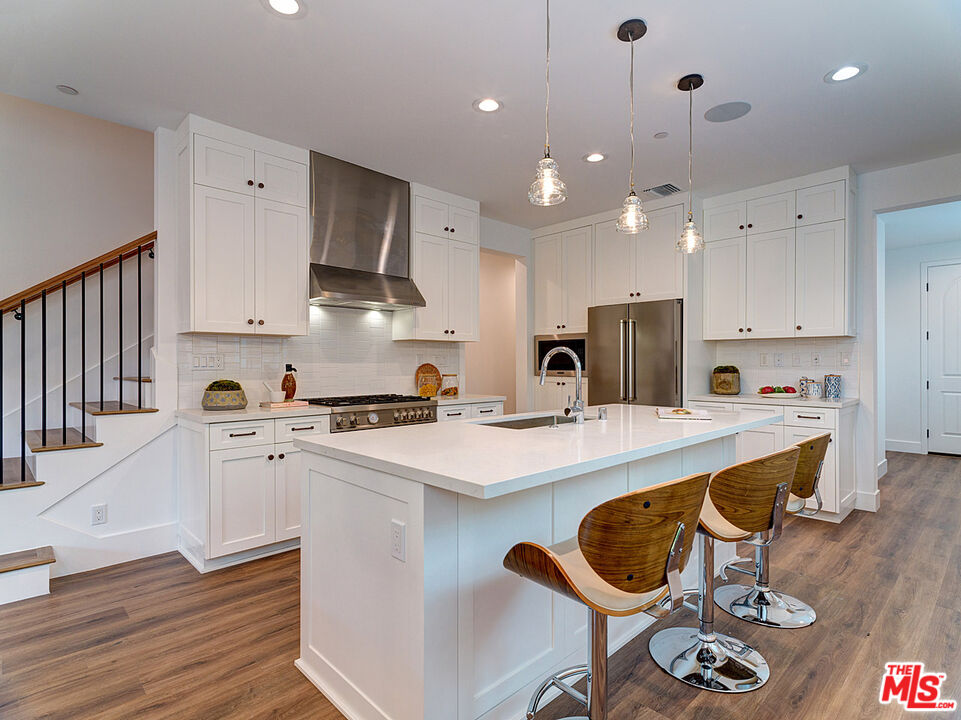 1278 Meadowbrook Ave