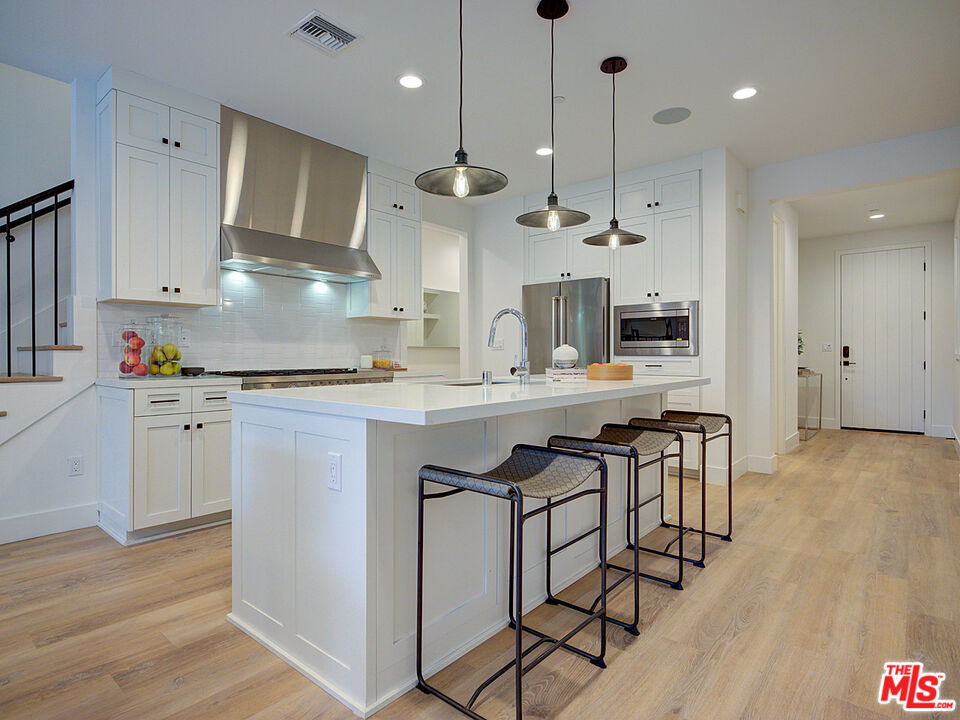 1419 S Sierra Bonita Ave