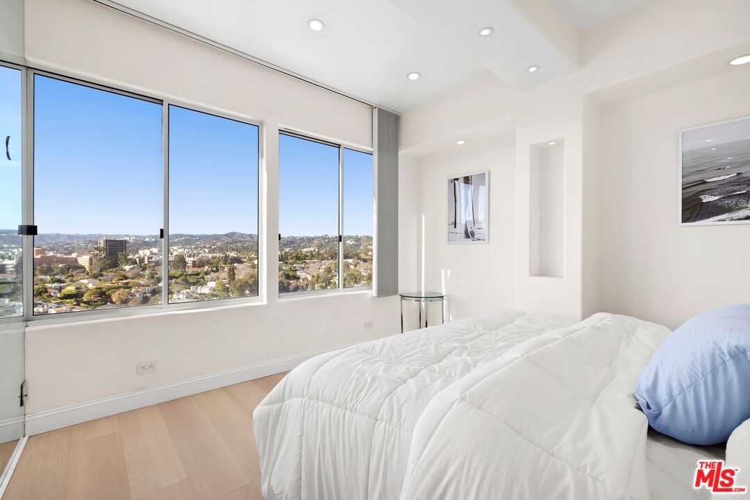 10501 Wilshire Blvd Unit: 2201