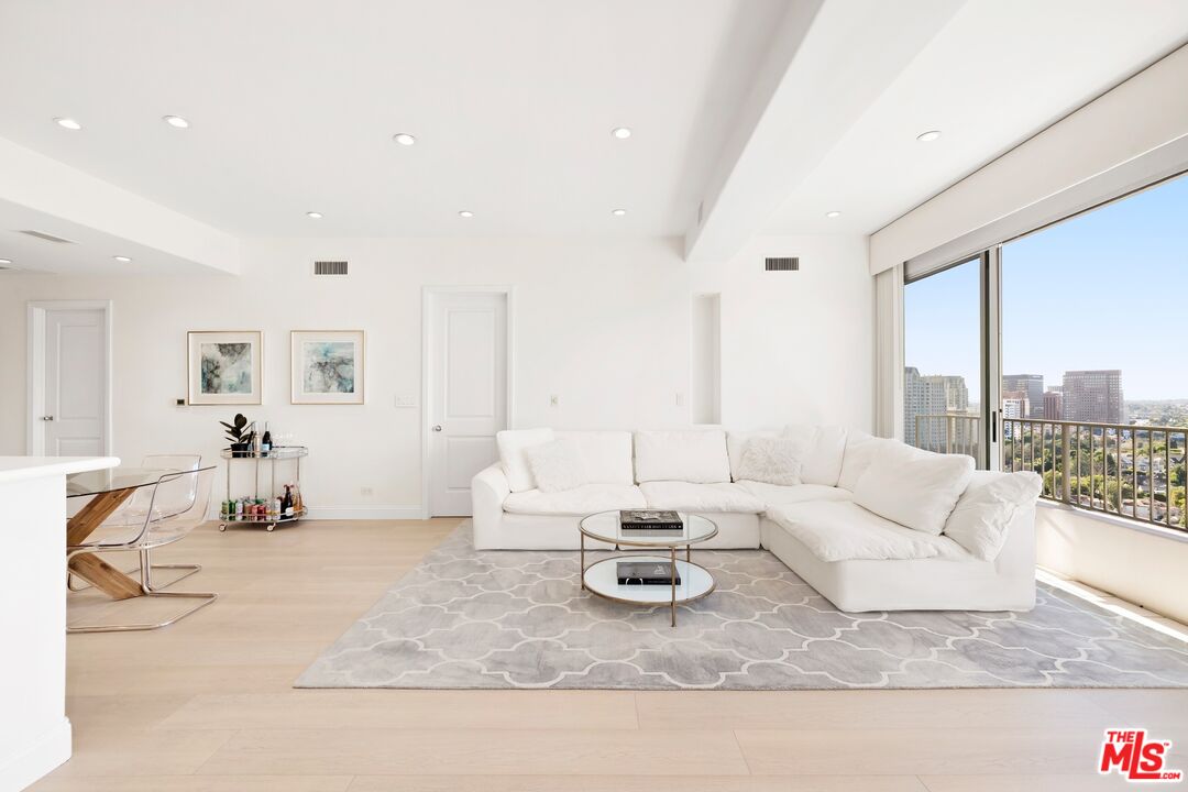 10501 Wilshire Blvd Unit: 2201