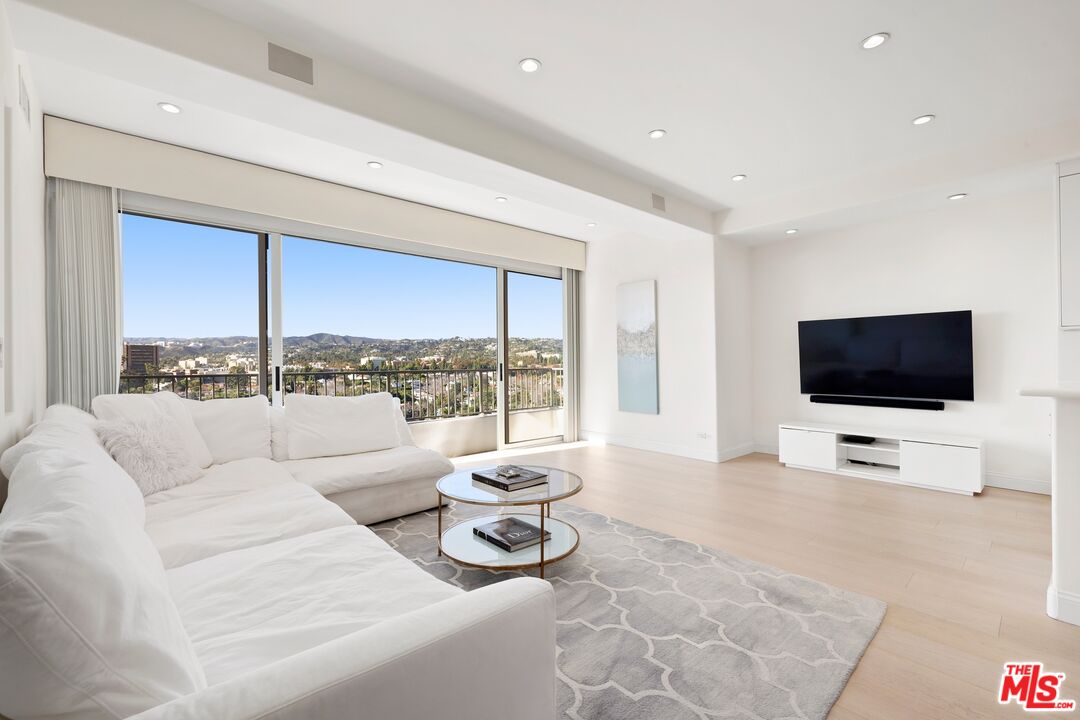 10501 Wilshire Blvd Unit: 2201