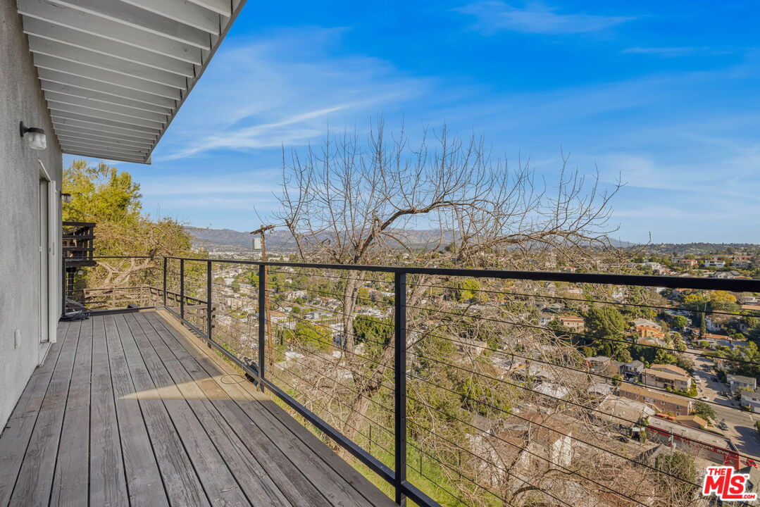 2226 Ronda Vista Dr