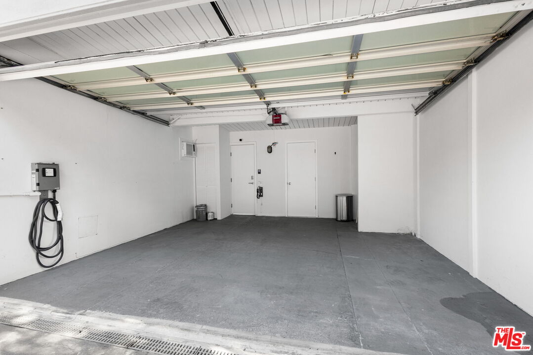 2226 Ronda Vista Dr