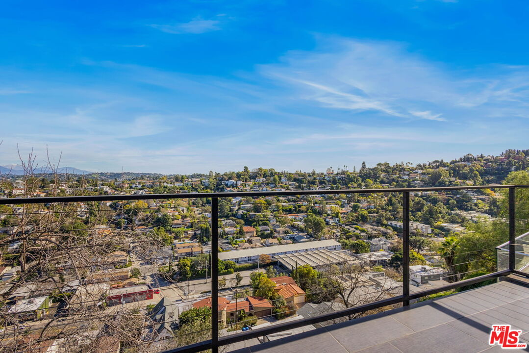 2226 Ronda Vista Dr