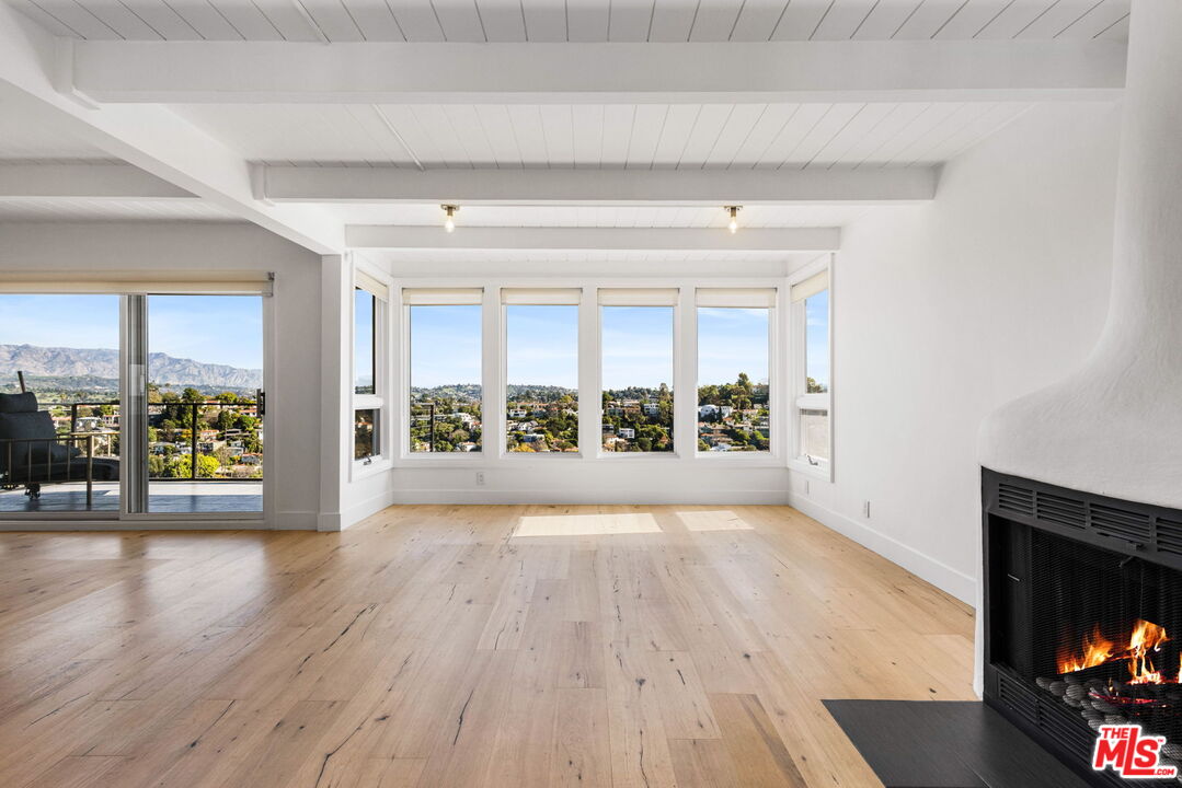2226 Ronda Vista Dr
