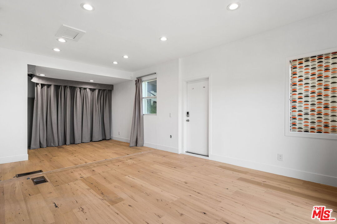 2226 Ronda Vista Dr