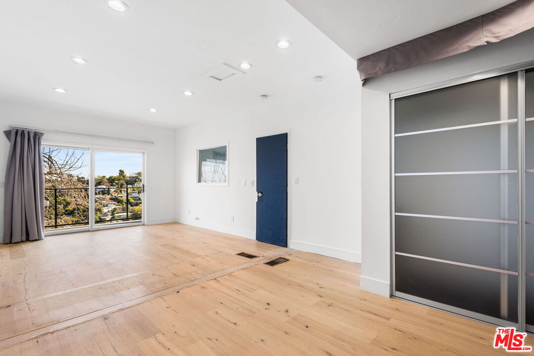 2226 Ronda Vista Dr