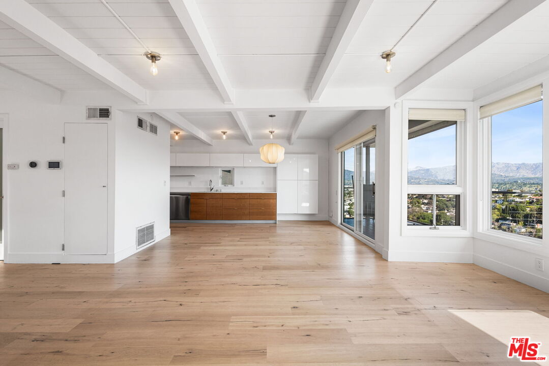 2226 Ronda Vista Dr