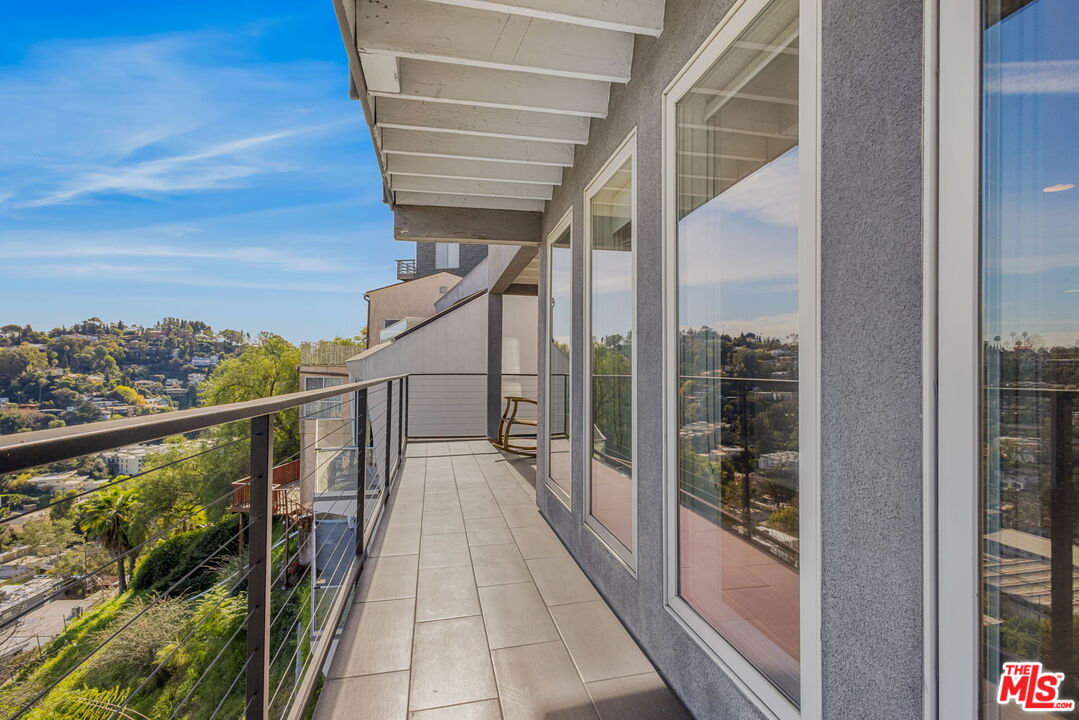 2226 Ronda Vista Dr