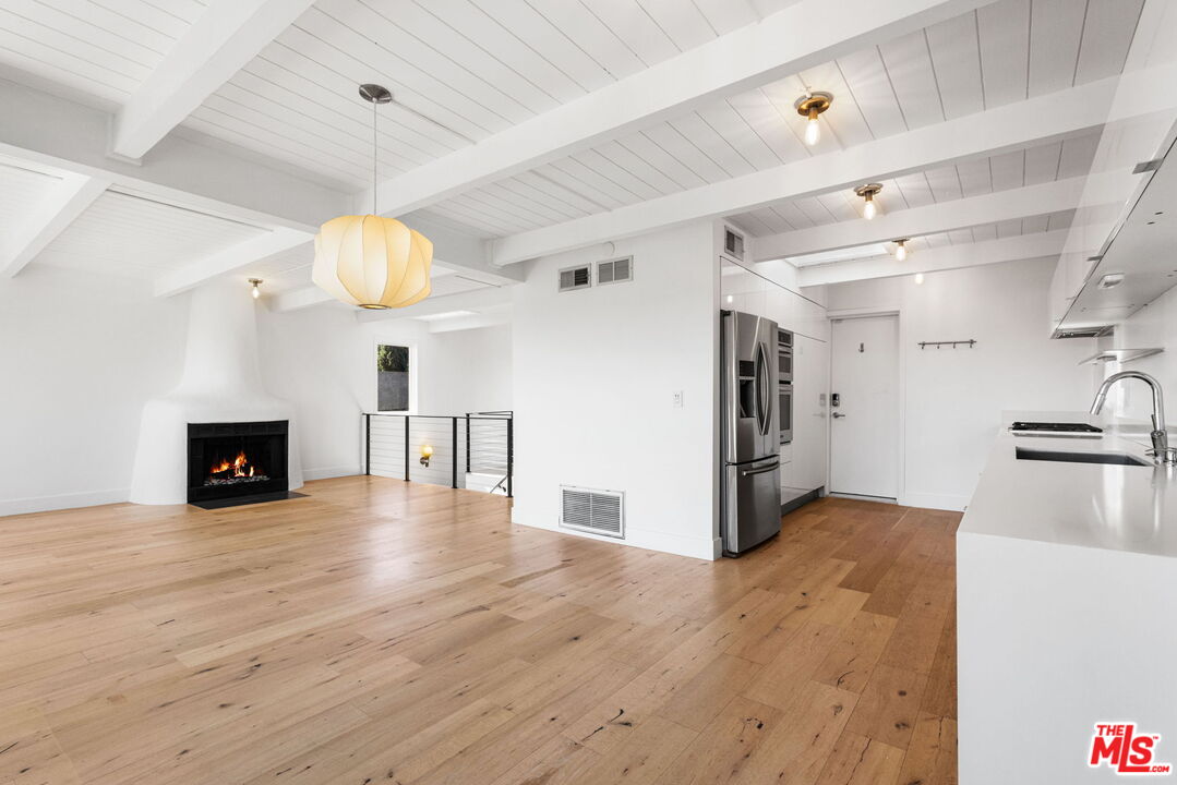 2226 Ronda Vista Dr