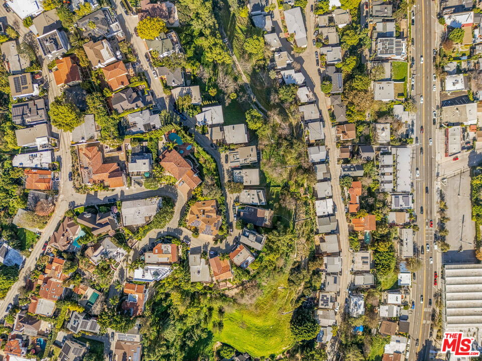 2226 Ronda Vista Dr