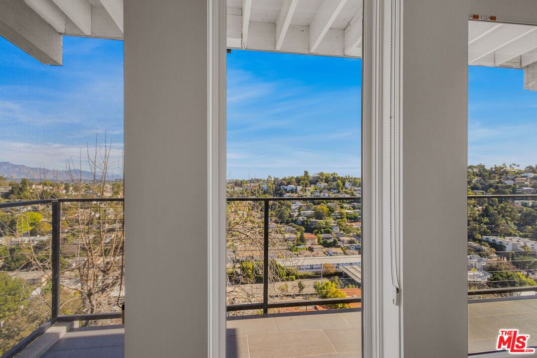 2226 Ronda Vista Dr