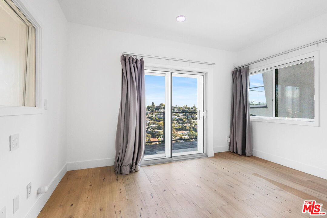 2226 Ronda Vista Dr