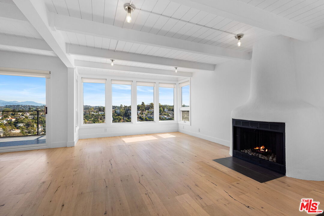 2226 Ronda Vista Dr