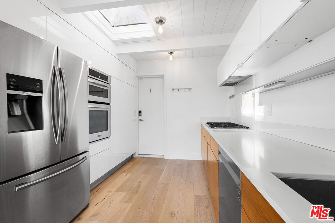 2226 Ronda Vista Dr