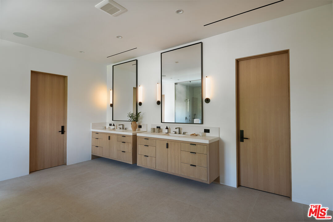 23615 Long Valley Rd