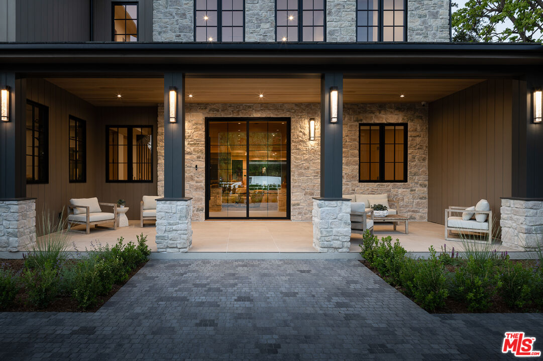 23615 Long Valley Rd