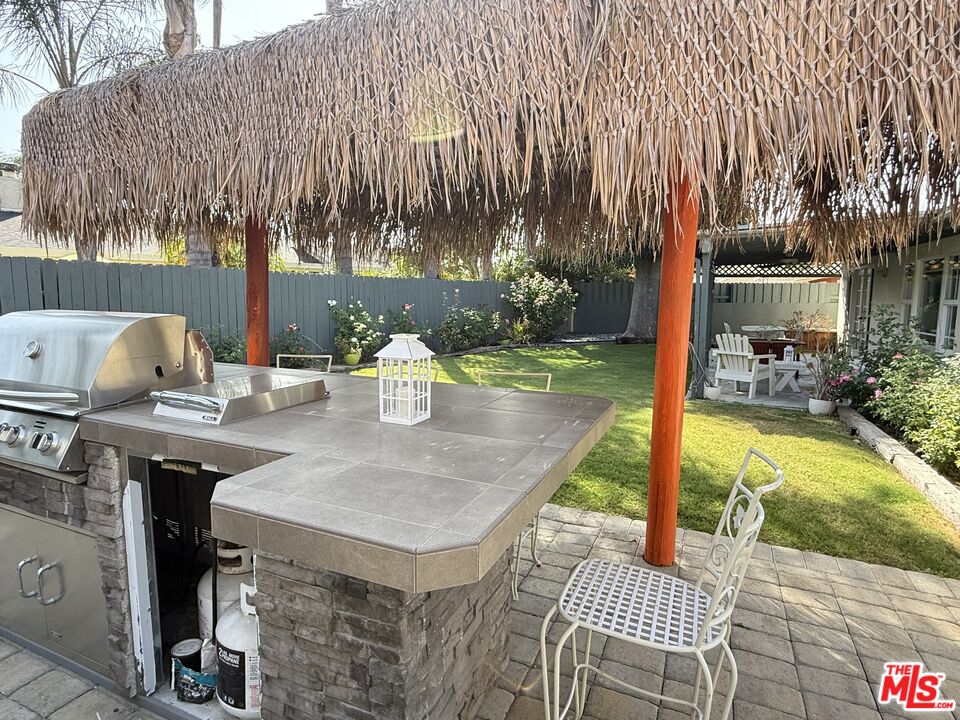 30556 Rainbow View Dr