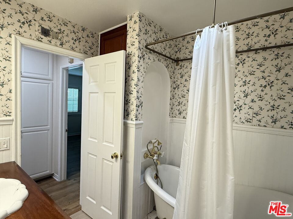 30556 Rainbow View Dr