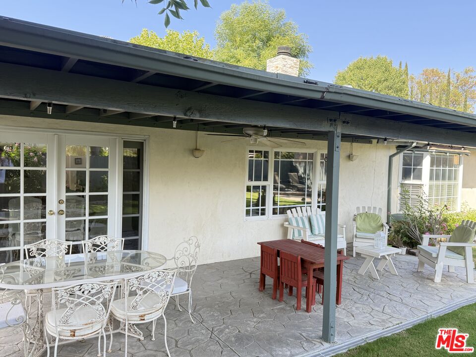 30556 Rainbow View Dr